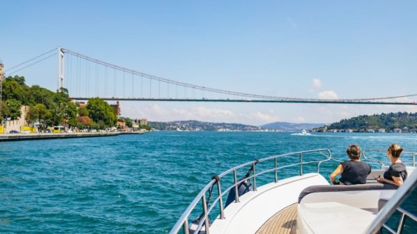 Bosphorus Yacht Cruise with Stopover on Asian Side – Top-Rated Attractions Kanwal Malik Official a poet, novelist and a writer based in dubai 5