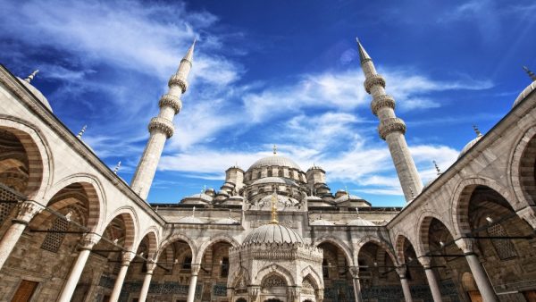 Guided Tour: Hagia Sophia, Blue Mosque and Grand Bazaar Tour – Sightseeing and Tours Kanwal Malik Official a poet, novelist and a writer based in dubai 5