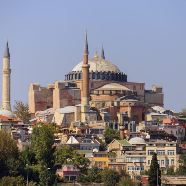 Hagia Sophia: Outer Visit Guided Tour – Top-Rated Attractions Kanwal Malik Official a poet, novelist and a writer based in dubai 4