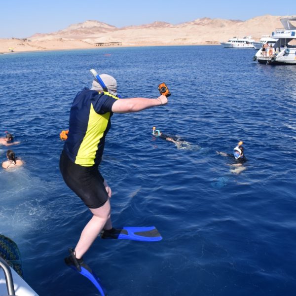 Half-day Snorkeling Boat trip with lunch and drinks from Sharm El Sheikh – Sightseeing and Tours Kanwal Malik Official a poet, novelist and a writer based in dubai 4