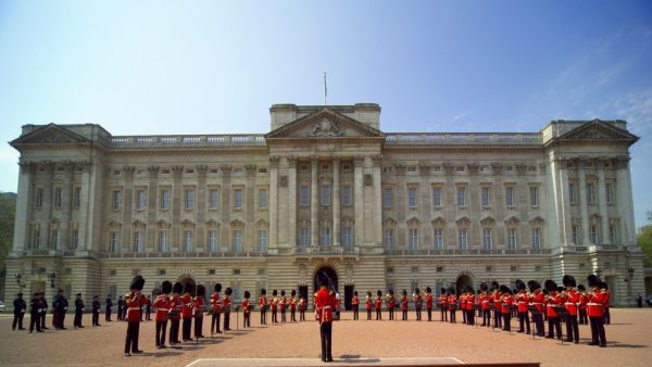 London: Buckingham Palace, Westminster Abbey & Big Ben Tour – Sightseeing and Tours Kanwal Malik Official a poet, novelist and a writer based in dubai 5