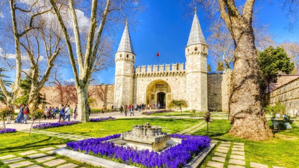 Topkapi Palace & Harem Museum Ticket & Audio Guide – Sightseeing and Tours Kanwal Malik Official a poet, novelist and a writer based in dubai 5