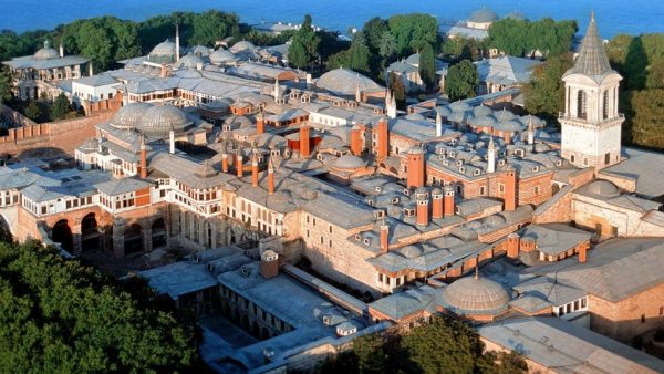 Topkapi Palace & Harem Tour with Historian Guide – Sightseeing and Tours Kanwal Malik Official a poet, novelist and a writer based in dubai 5