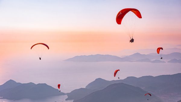 Paragliding at Deadsea – Outdoor Attractions Kanwal Malik Official a poet, novelist and a writer based in dubai 5