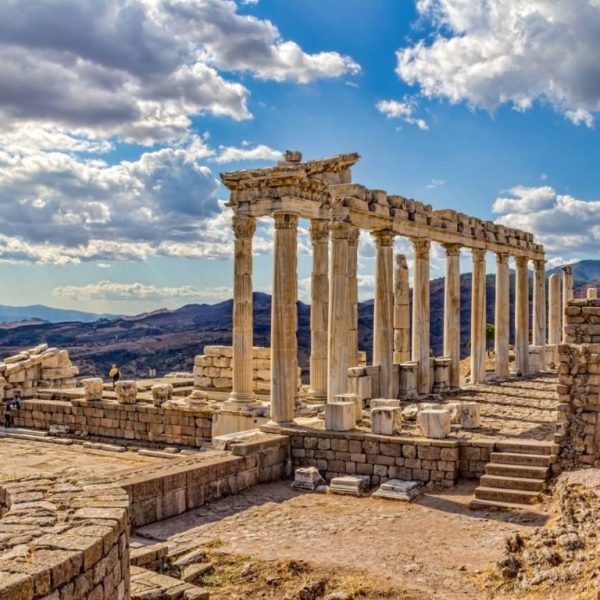 Pergamon Day Tour from Izmir – Outdoor Attractions Kanwal Malik Official a poet, novelist and a writer based in dubai 4