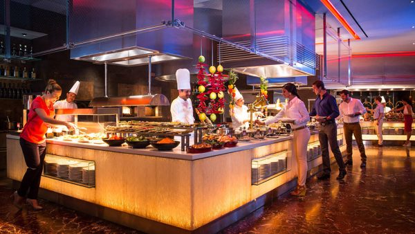 Saffron Dinner Buffet at Atlantis the Palm – Brunches Kanwal Malik Official a poet, novelist and a writer based in dubai 5