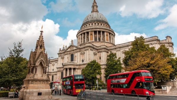 St Paul’s Cathedral – Sightseeing and Tours Kanwal Malik Official a poet, novelist and a writer based in dubai 5