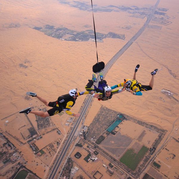 Tandem Skydive Desert Drop – Skydive Dubai Kanwal Malik Official a poet, novelist and a writer based in dubai 4