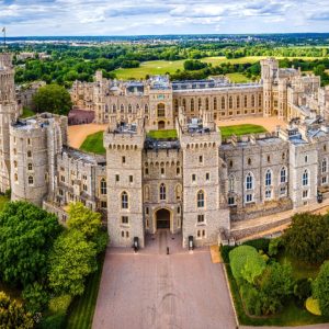 Windsor Castle and Roman Bath Tour – Combos and more adventures Kanwal Malik Official a poet, novelist and a writer based in dubai