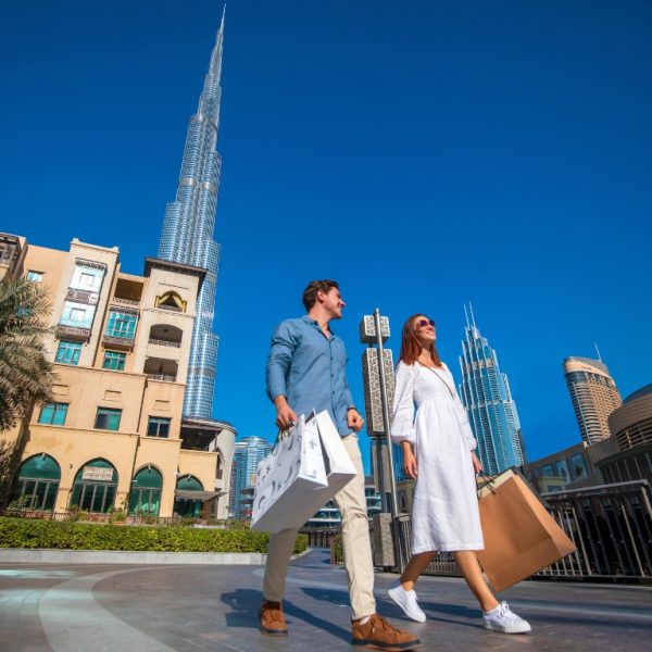 Burj Khalifa & Dubai Downtown Private Videoshoot – Recently Added Experiences Kanwal Malik Official a poet, novelist and a writer based in dubai 4