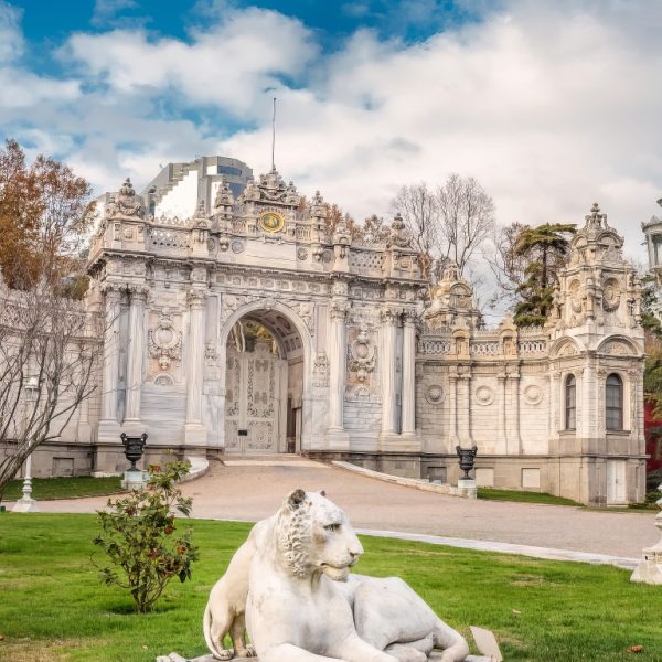 Dolmabahce Palace Skip-the-Line Tickets with Audio Guide – Indoor Attractions Kanwal Malik Official a poet, novelist and a writer based in dubai 4