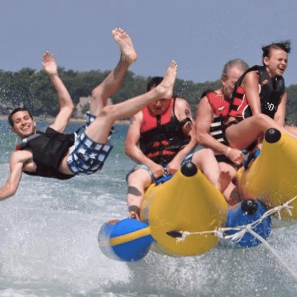 Banana Boat – Daymaniyat coast water sports – Sightseeing and Tours Kanwal Malik Official a poet, novelist and a writer based in dubai 4
