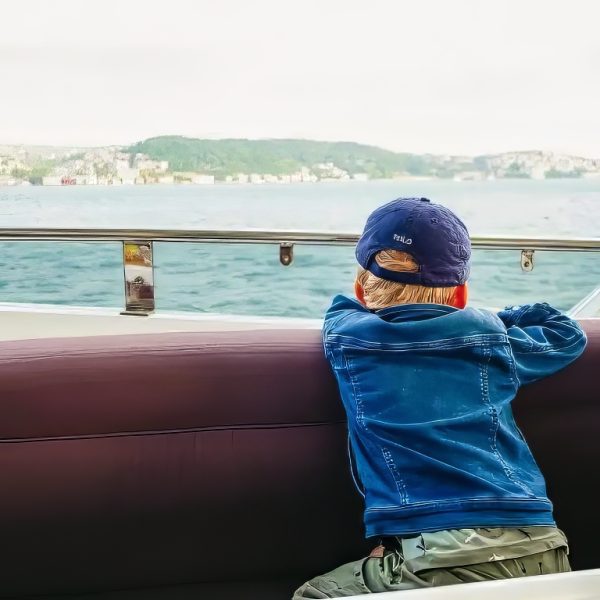 Bosphorus Sunset Cruise on a Luxurious Yacht – Boat Tours and Cruises Kanwal Malik Official a poet, novelist and a writer based in dubai 4