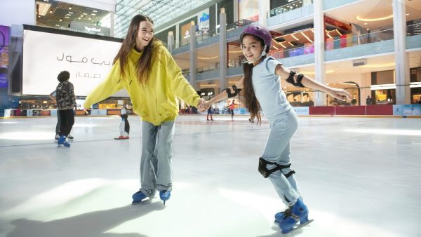 Dubai Ice Rink – Experiences Kanwal Malik Official a poet, novelist and a writer based in dubai 5