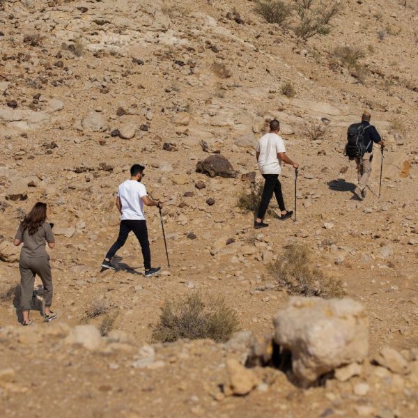 Jebel Buhais Tour – Top-Rated Attractions Kanwal Malik Official a poet, novelist and a writer based in dubai 4
