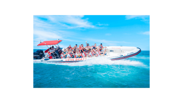 Love Boats in Dubai – Boat Tours and Cruises Kanwal Malik Official a poet, novelist and a writer based in dubai 5