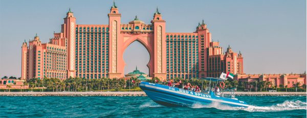 Speed Boat at Dubai Marina by Splash Tours – Boat Tours and Cruises Kanwal Malik Official a poet, novelist and a writer based in dubai 6