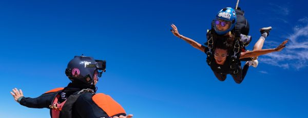 Tandem Skydive Desert Drop – Skydive Dubai Kanwal Malik Official a poet, novelist and a writer based in dubai 6