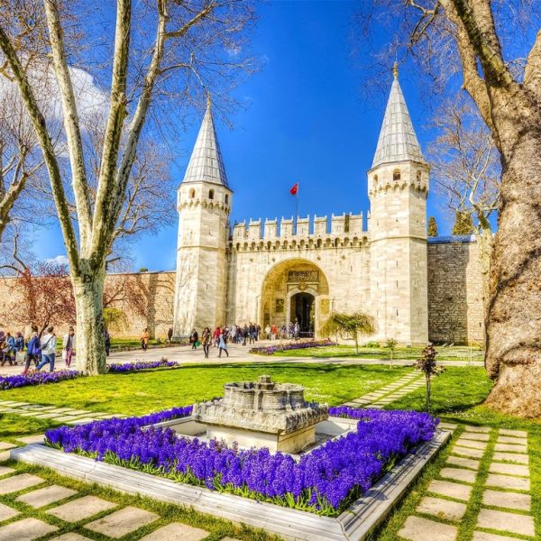 Topkapi Palace & Harem Museum Ticket & Audio Guide – Sightseeing and Tours Kanwal Malik Official a poet, novelist and a writer based in dubai 4