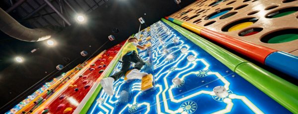 Trampo Extreme – Trampoline Fun at Dubai Mall – Experiences Kanwal Malik Official a poet, novelist and a writer based in dubai 6